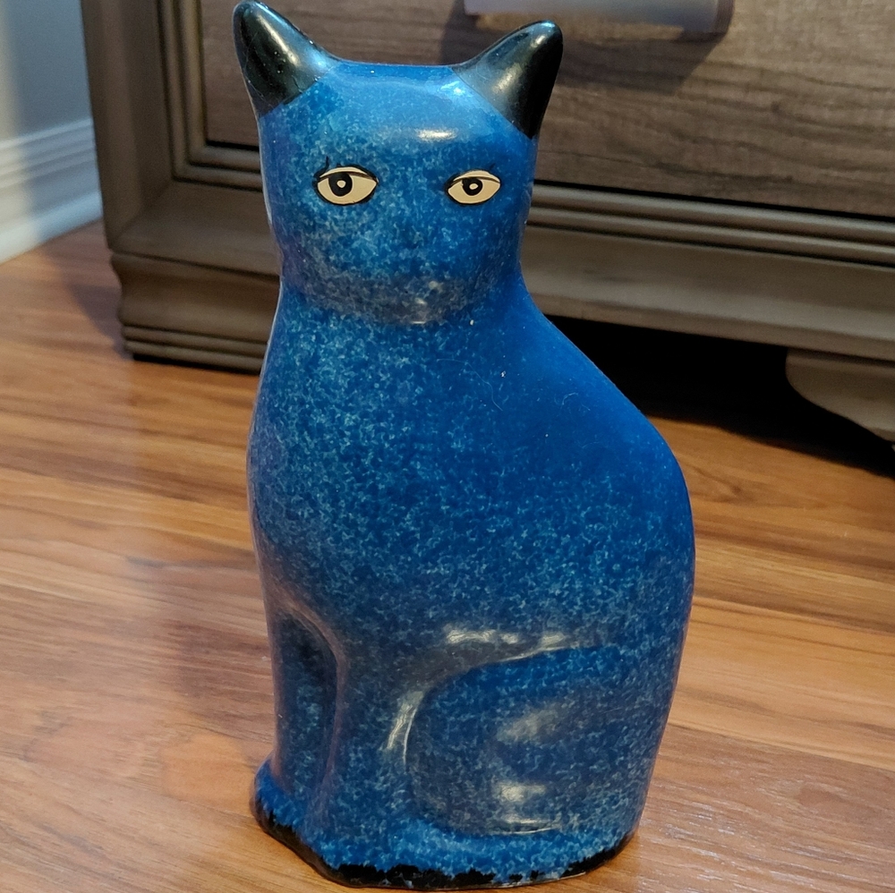 Blue Ceramic Calico Cat Figurine (L04)
